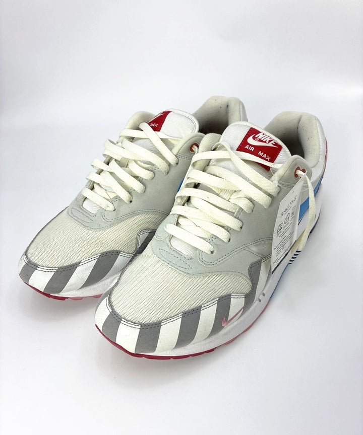 NIKE รองเท้าผ้าใบ