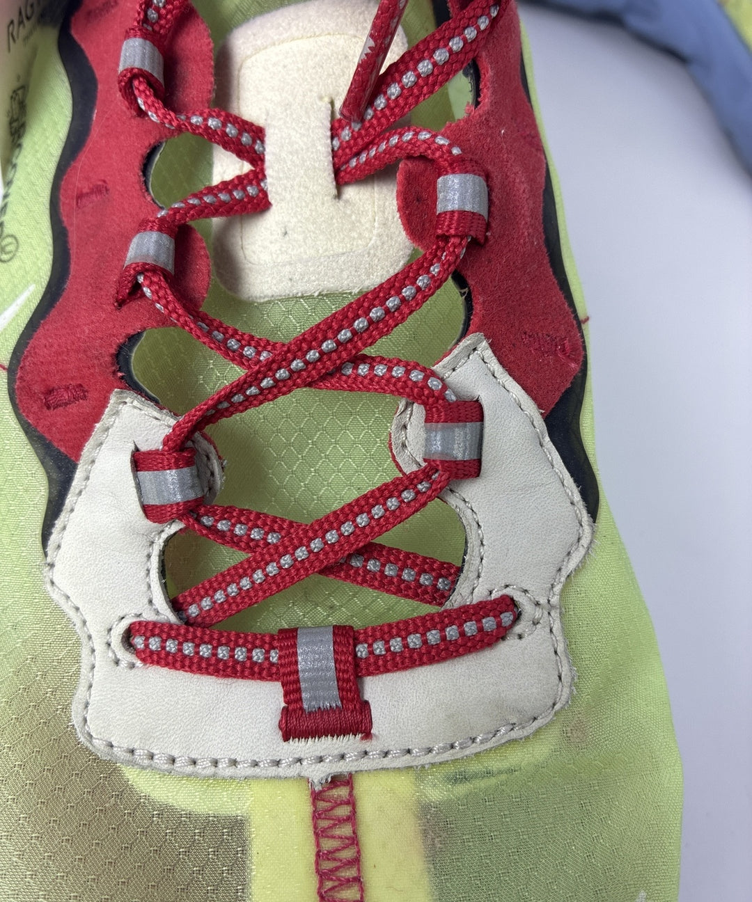 UNDER COVER รองเท้าผ้าใบ