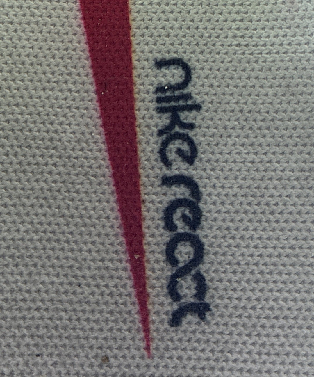 UNDER COVER รองเท้าผ้าใบ