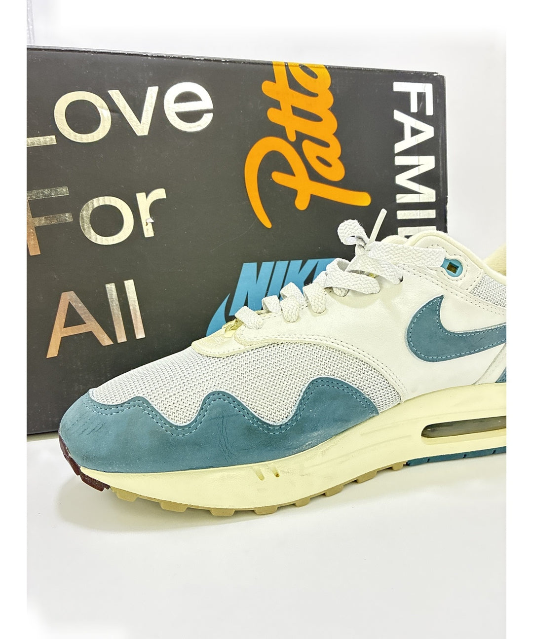 NIKE รองเท้าผ้าใบ