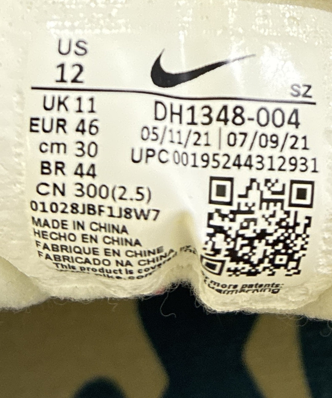 NIKE รองเท้าผ้าใบ