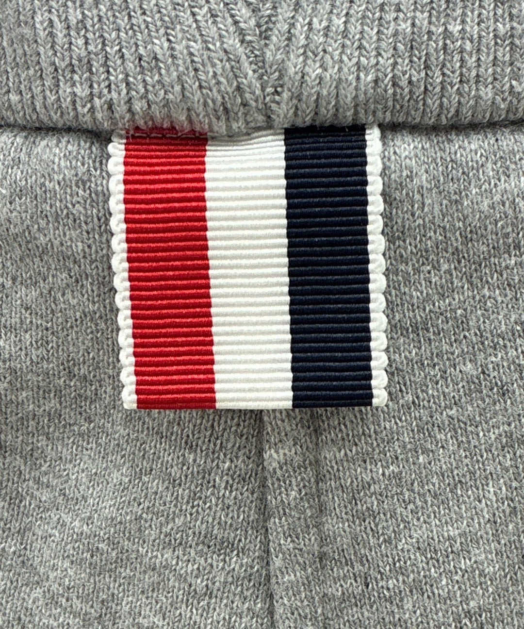 THOM BROWNE กางเกงขาสั้น