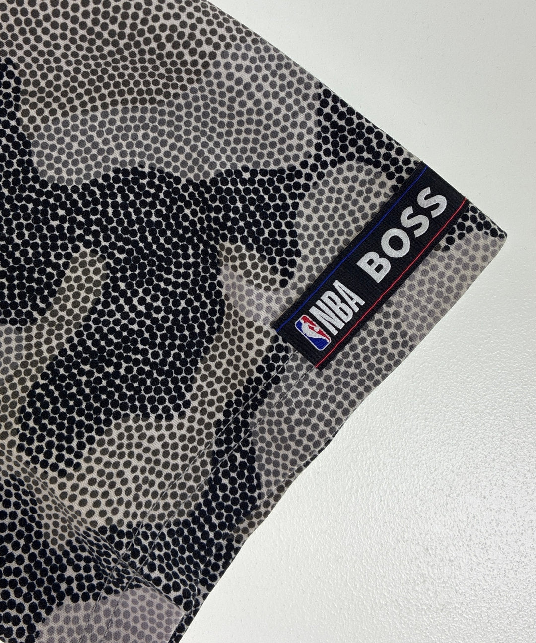 HUGO BOSS เสื้อยืด/เสื้อท็อปส์