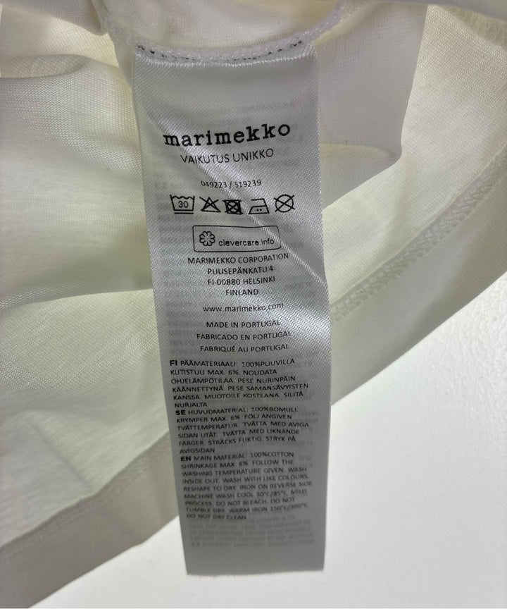 marimekko เสื้อยืด/เสื้อท็อปส์