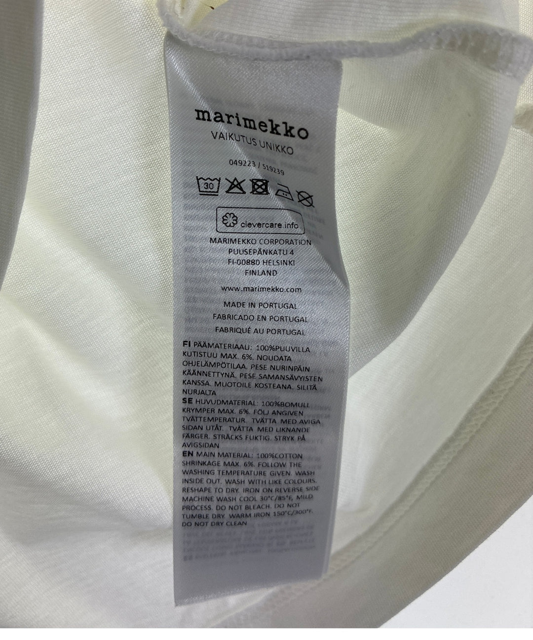 marimekko เสื้อยืด/เสื้อท็อปส์