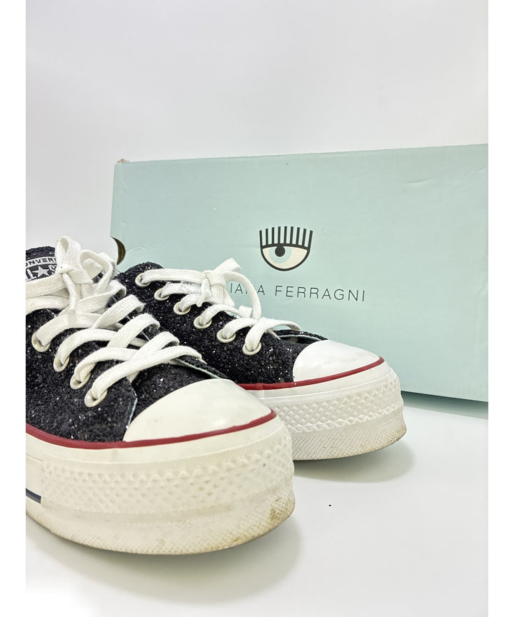 Chiara Ferragni รองเท้าผ้าใบ