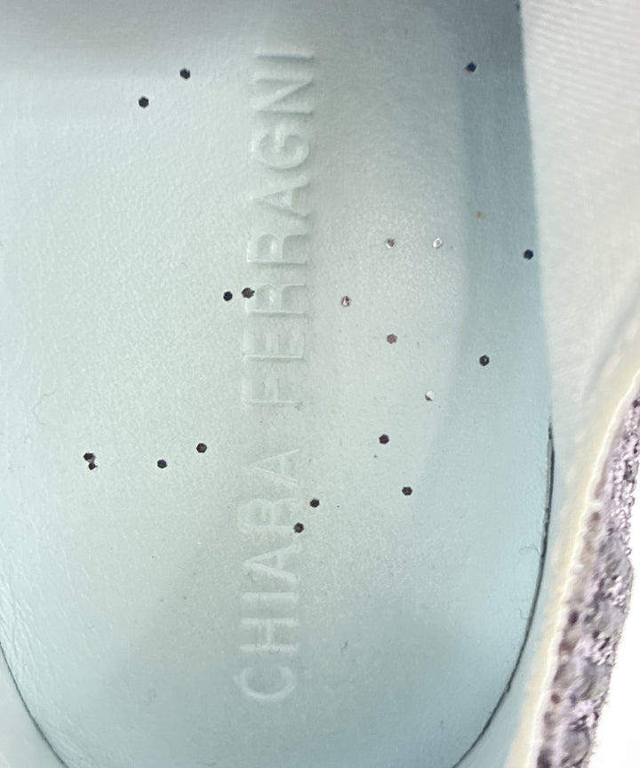 Chiara Ferragni รองเท้าผ้าใบ