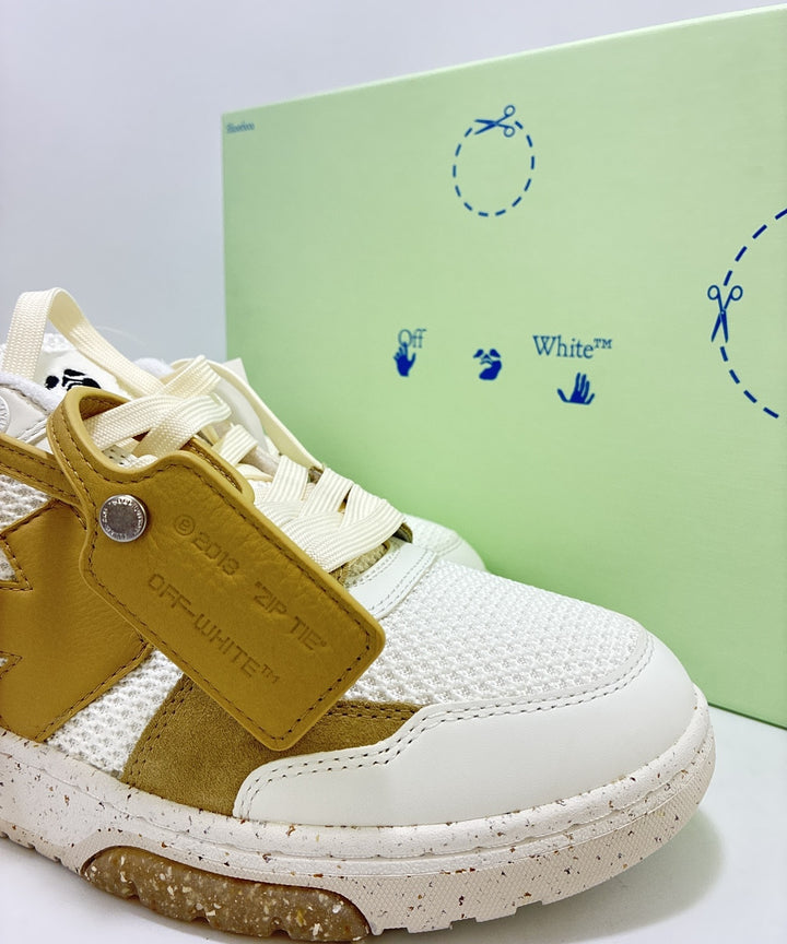 OFF-WHITE รองเท้าผ้าใบ