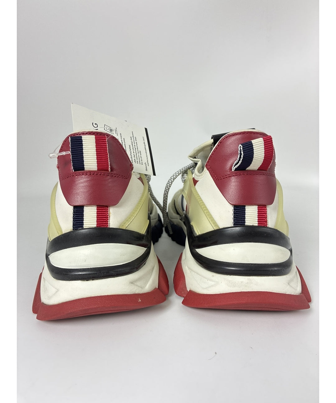 MONCLER รองเท้าผ้าใบ