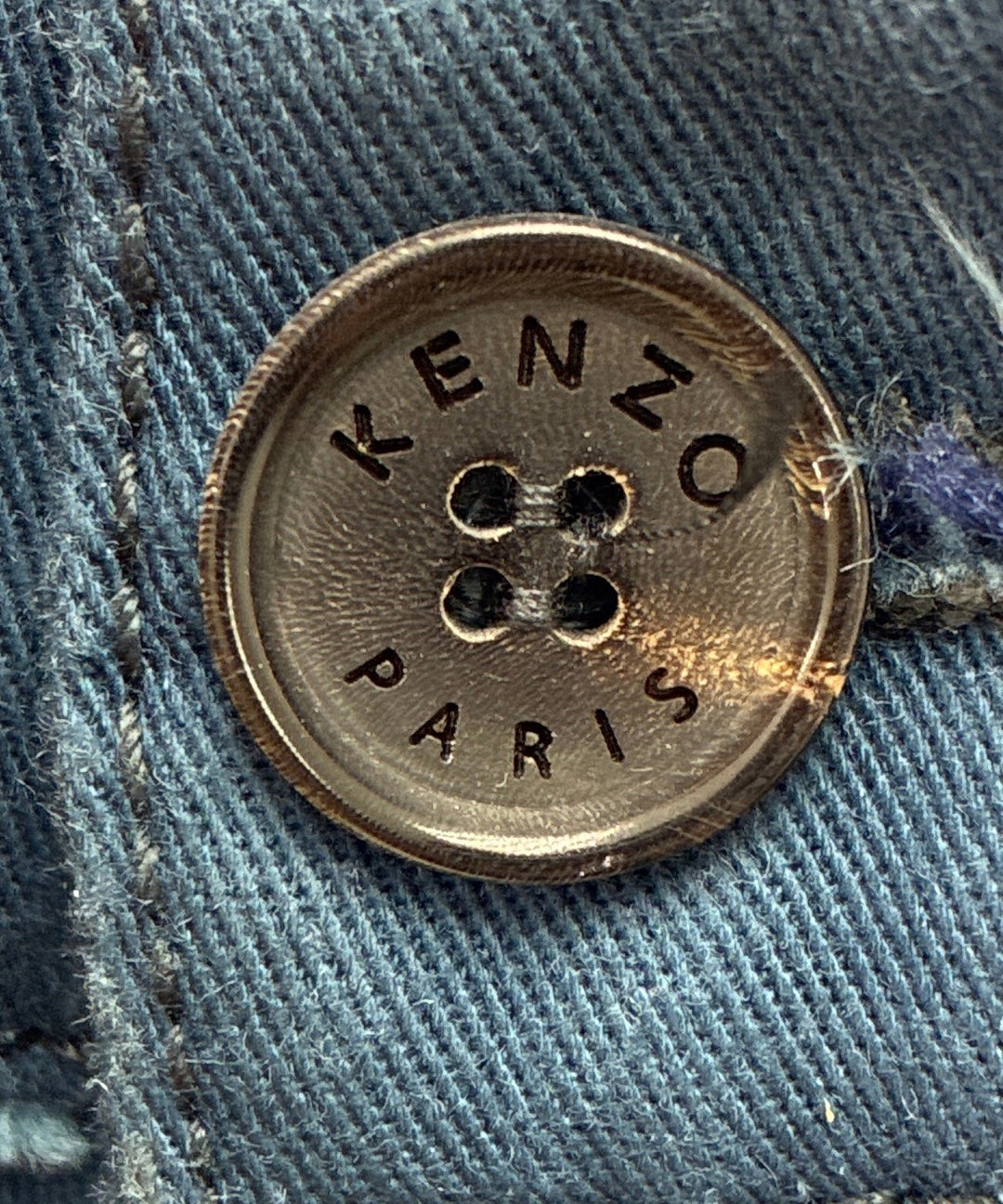 KENZO ชิโน่