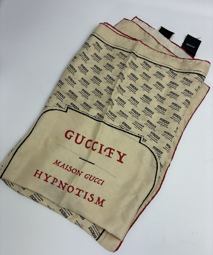 GUCCI ผ้าพันคอ