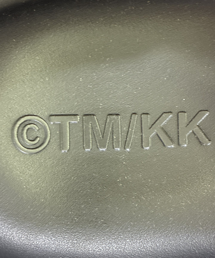 kaikaikiki รองเท้าแตะ