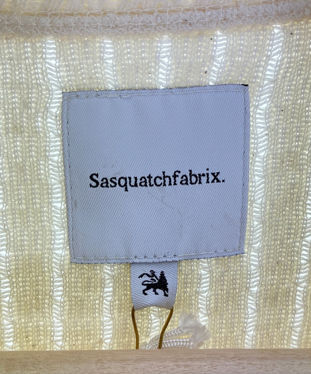 Sasquatchfabrix. เสื้อเชิ้ต