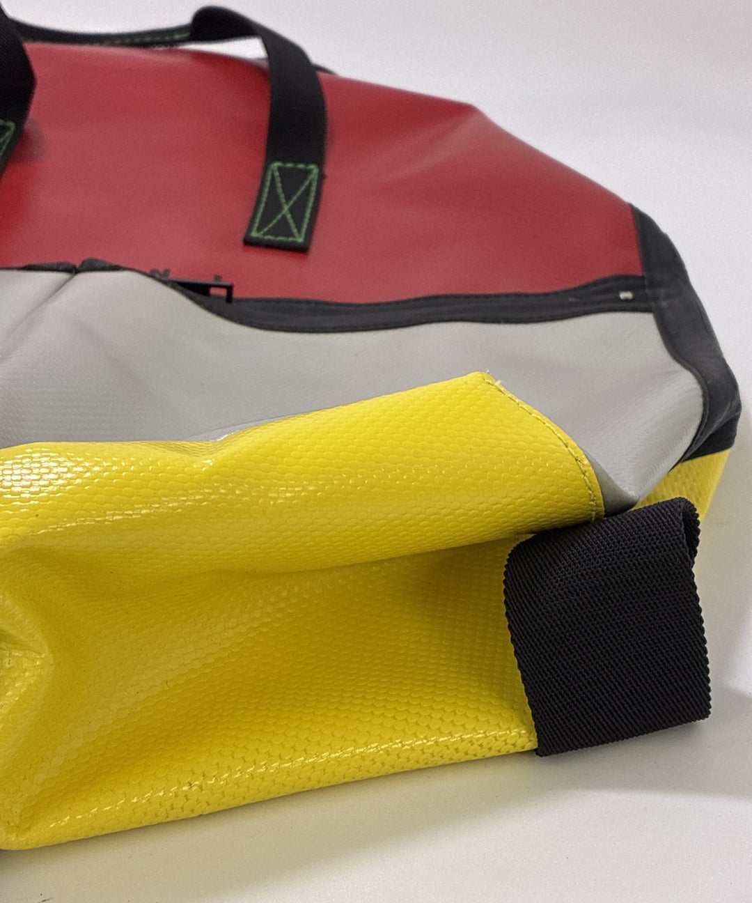 MARNI เป้สะพายหลัง