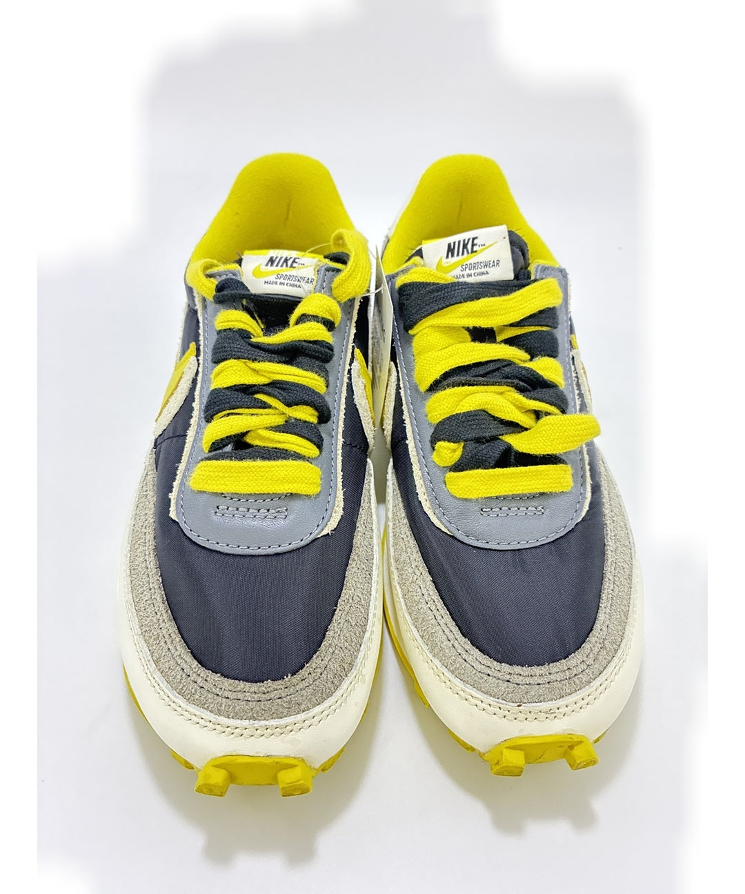 sacai รองเท้าผ้าใบ