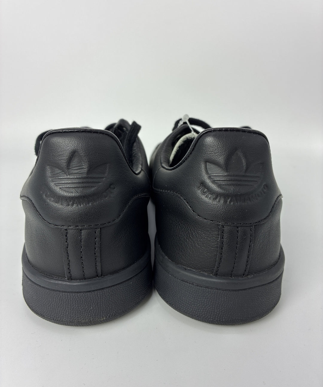 YOHJI YAMAMOTO รองเท้าผ้าใบ