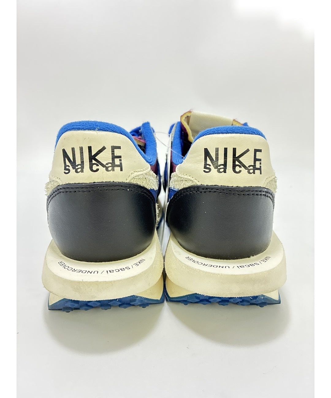 sacai รองเท้าผ้าใบ