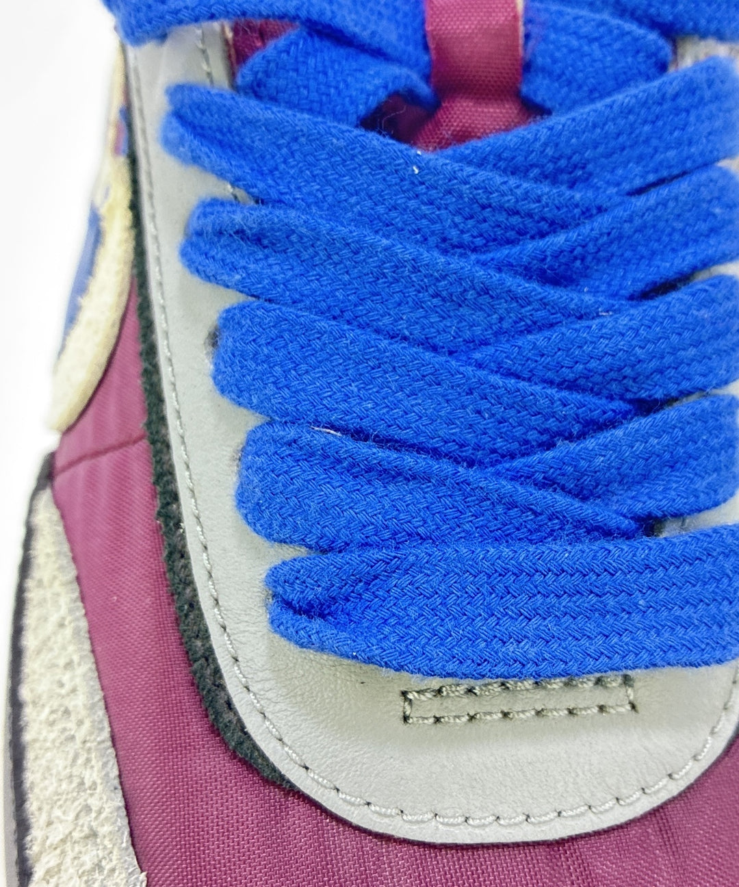 sacai รองเท้าผ้าใบ