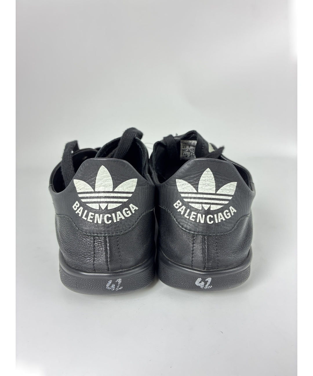 BALENCIAGA รองเท้าผ้าใบ