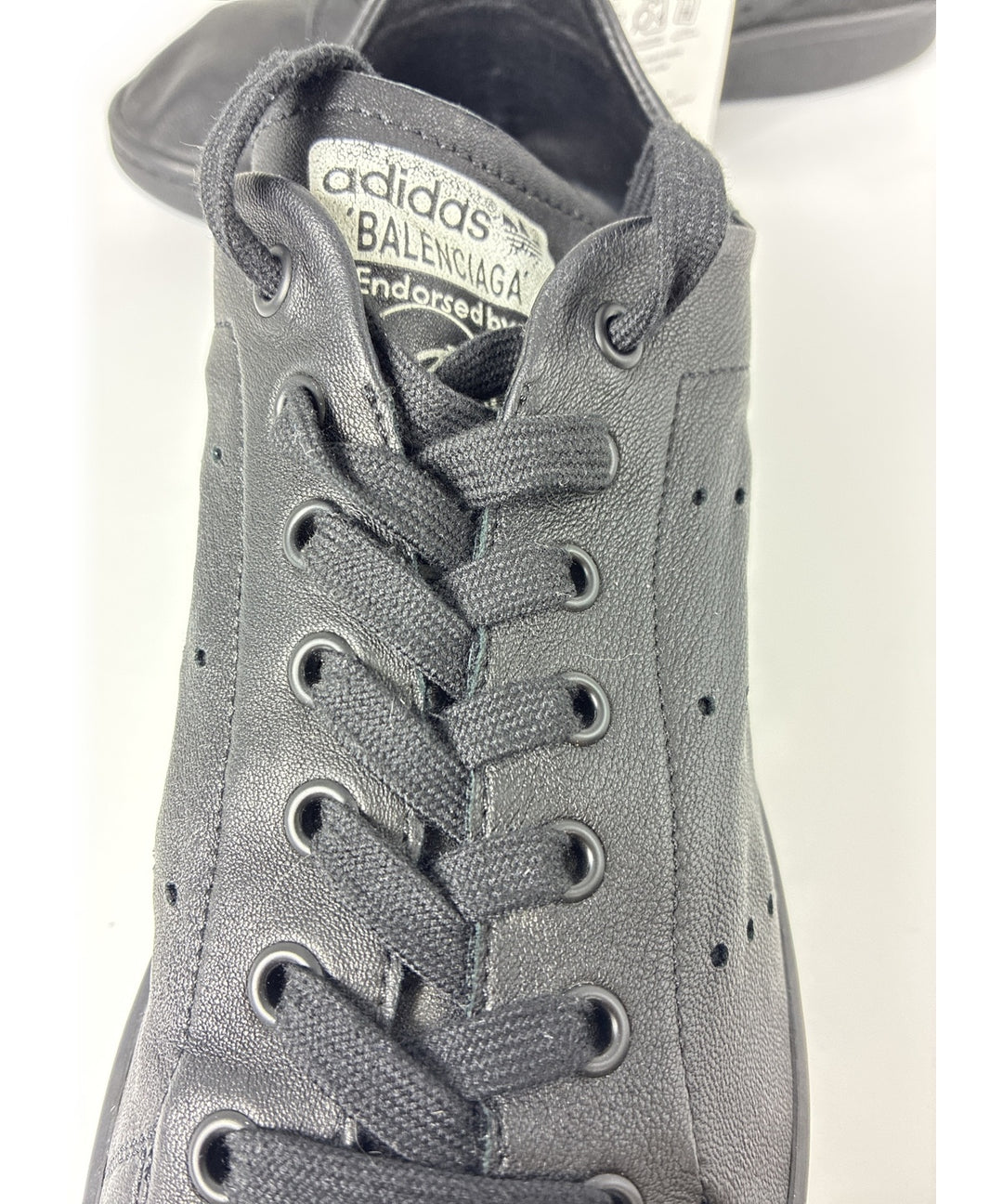 BALENCIAGA รองเท้าผ้าใบ