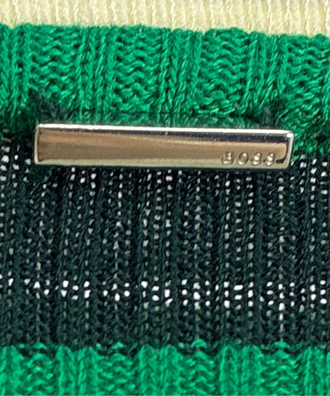 HUGO BOSS เสื้อกันหนาว