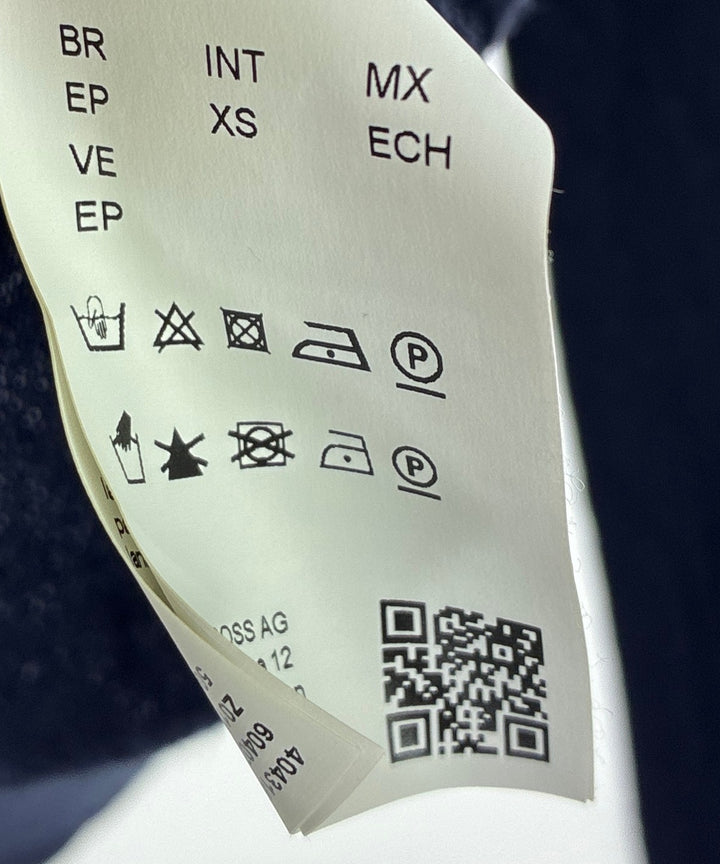 HUGO BOSS เสื้อกันหนาว