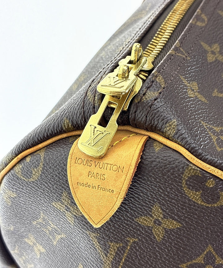 LOUIS VUITTON กระเป๋าใส่อุปกรณ์ขนาดใหญ่
