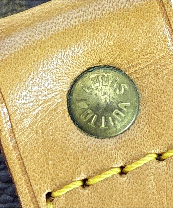 LOUIS VUITTON กระเป๋าใส่อุปกรณ์ขนาดใหญ่