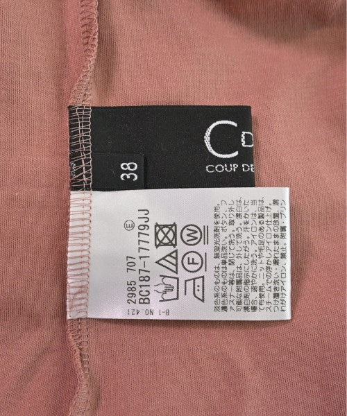 COUP DE CHANCE เสื้อยืด/เสื้อท็อปส์