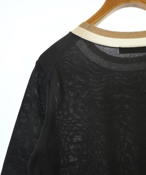 UNTITLED เสื้อกันหนาว