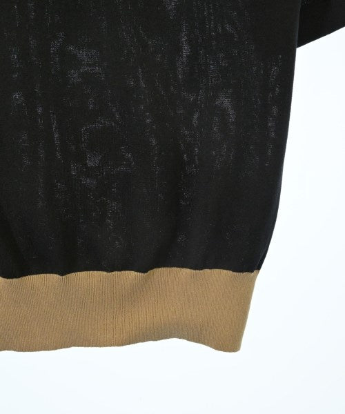 UNTITLED เสื้อกันหนาว