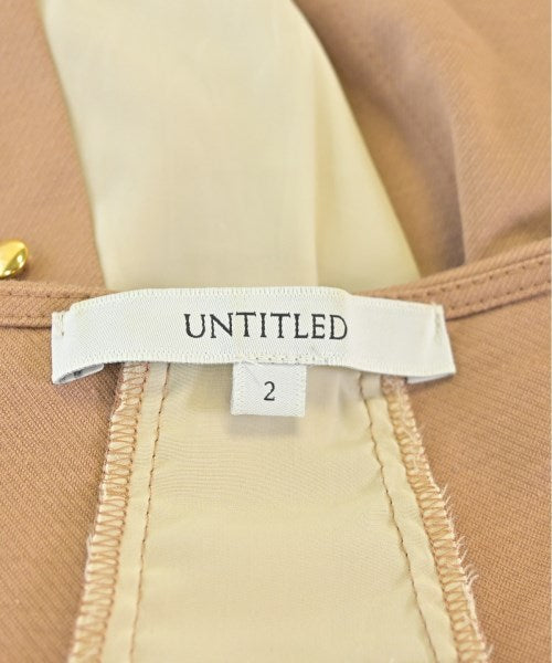 UNTITLED เสื้อยืด/เสื้อท็อปส์
