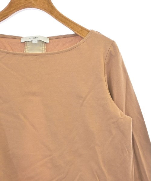 UNTITLED เสื้อยืด/เสื้อท็อปส์
