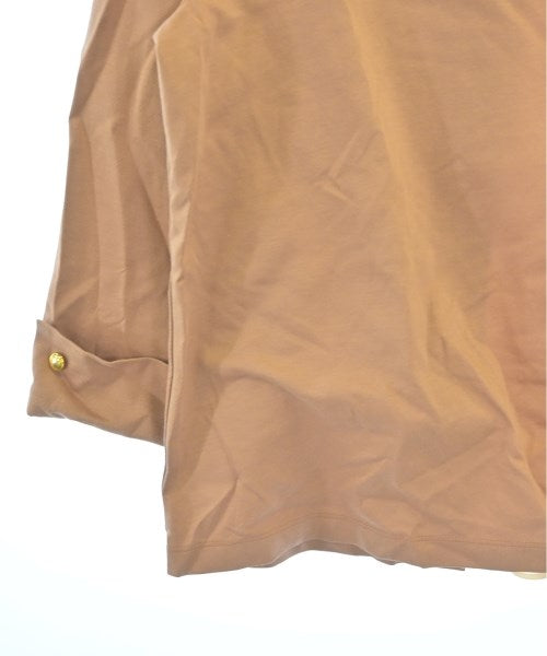UNTITLED เสื้อยืด/เสื้อท็อปส์