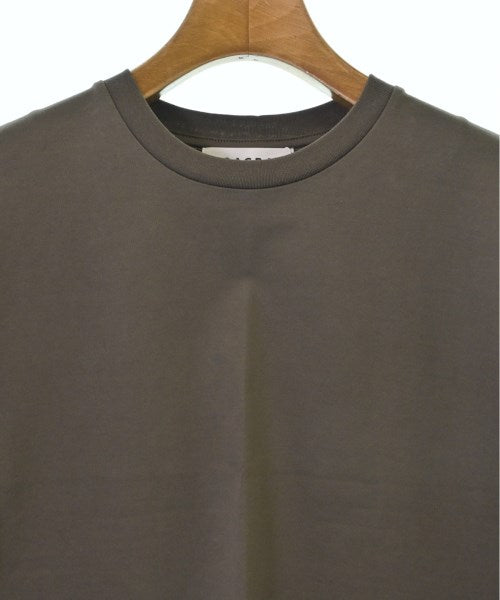 SACRA เสื้อยืด/เสื้อท็อปส์