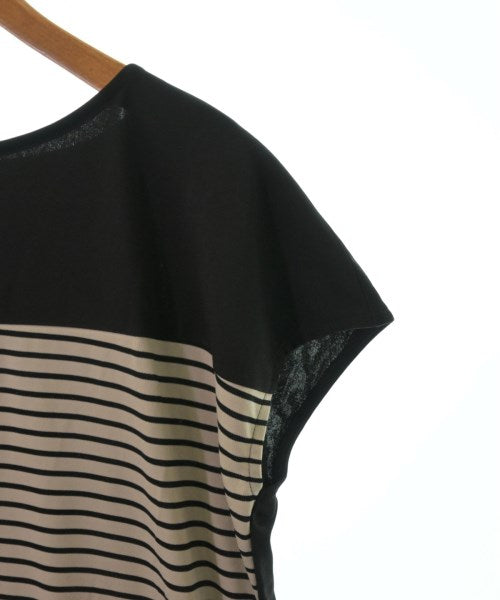 COUP DE CHANCE เสื้อยืด/เสื้อท็อปส์