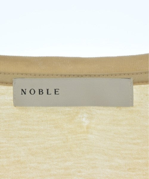 NOBLE เสื้อยืด/เสื้อท็อปส์