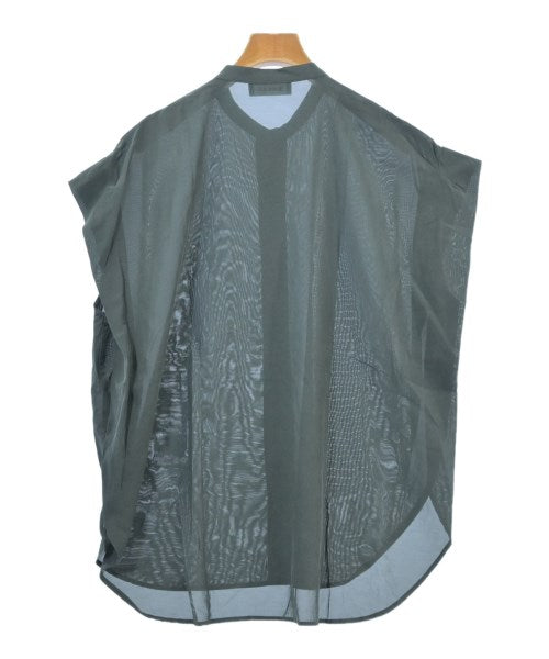 SACRA เสื้อสตรี