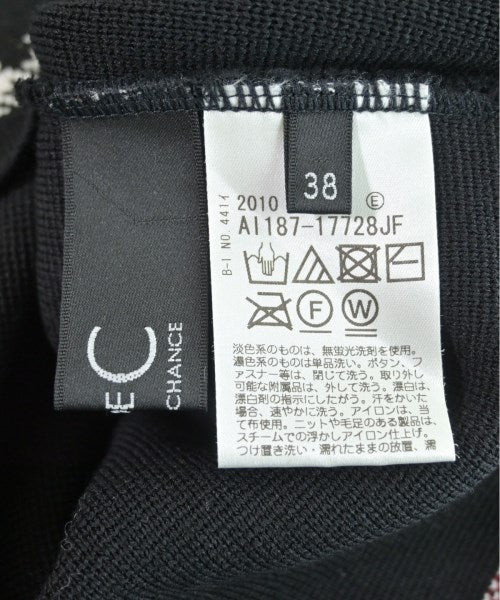 COUP DE CHANCE เสื้อแขนกุด
