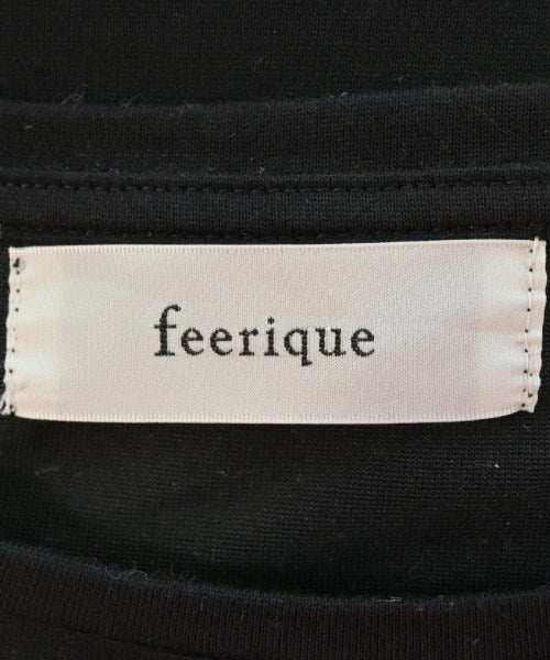 Feerique เสื้อยืด/เสื้อท็อปส์