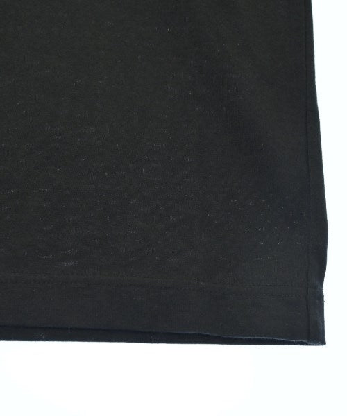 Feerique เสื้อยืด/เสื้อท็อปส์