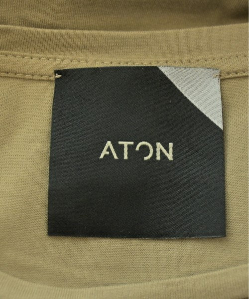ATON เสื้อยืด/เสื้อท็อปส์