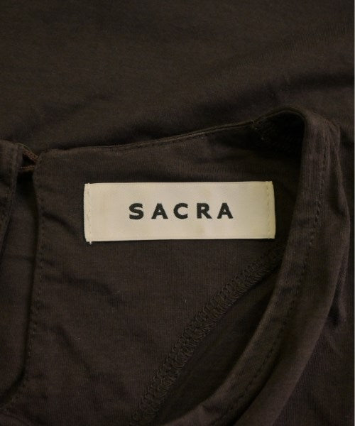 SACRA เสื้อยืด/เสื้อท็อปส์