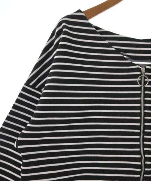 soffitto เสื้อยืด/เสื้อท็อปส์