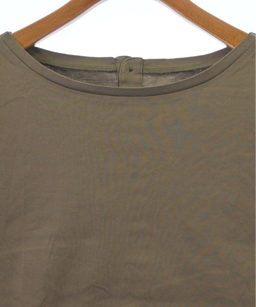 Gabardine K.T เสื้อยืด/เสื้อท็อปส์