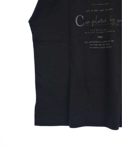 UNTITLED เสื้อยืด/เสื้อท็อปส์