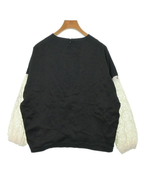 AKIRA NAKA เสื้อสตรี