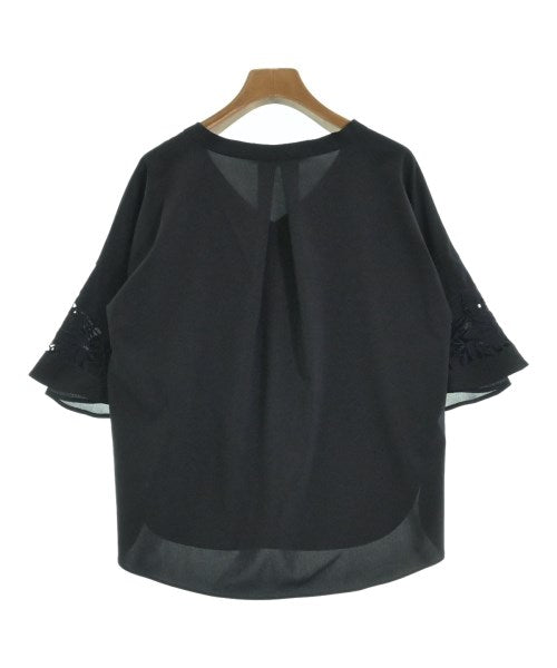 TONAL เสื้อสตรี