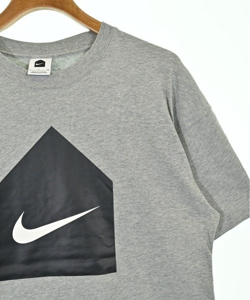 DOVER STREET MARKET เสื้อยืด/เสื้อท็อปส์