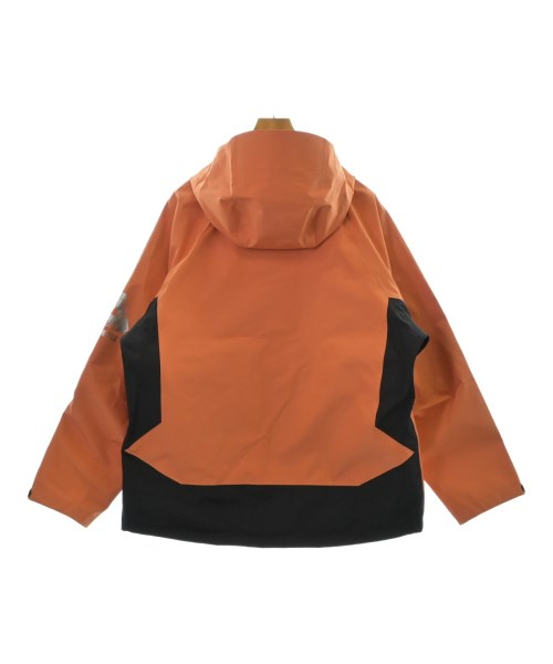 PALACE แจ็คเก็ตเบลาส์ อื่น